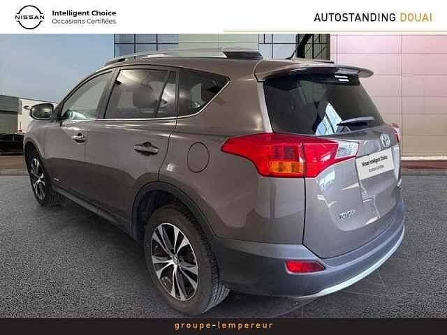Toyota RAV4 124 D-4D Life 2WD