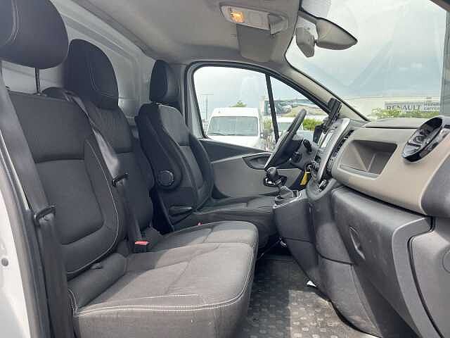 Nissan Nv300 fourgon L1H1 2T8 1.6 DCI 120
