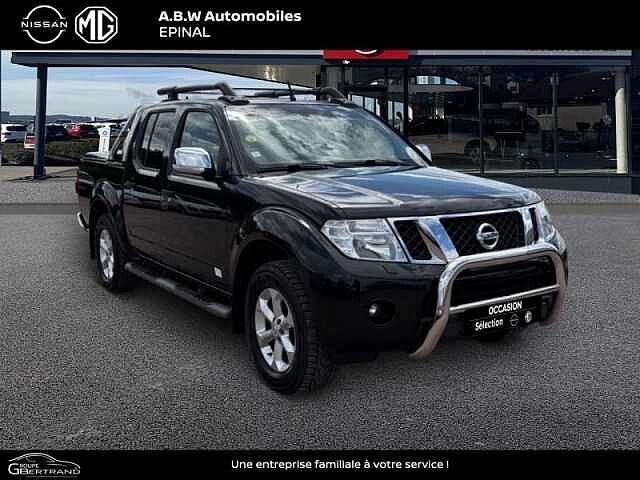 Nissan Navara 2.5 dCi 190ch Double-Cab LE