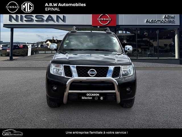 Nissan Navara 2.5 dCi 190ch Double-Cab LE