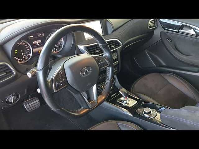 Infiniti Q30 1.6t 156ch Sport DCT7