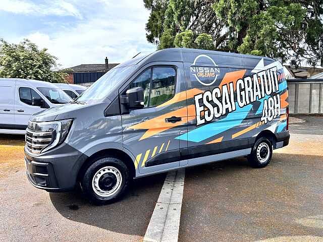 Nissan Interstar fourgon 3T5 L2H2 2.0 DCI 130