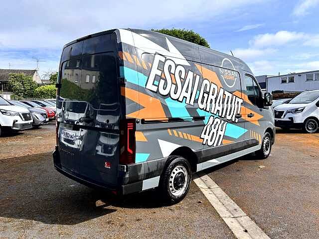 Nissan Interstar fourgon 3T5 L2H2 2.0 DCI 130