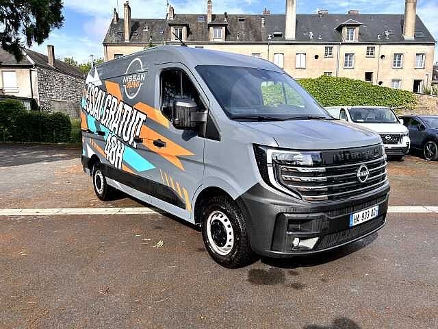 Nissan Interstar fourgon 3T5 L2H2 2.0 DCI 130