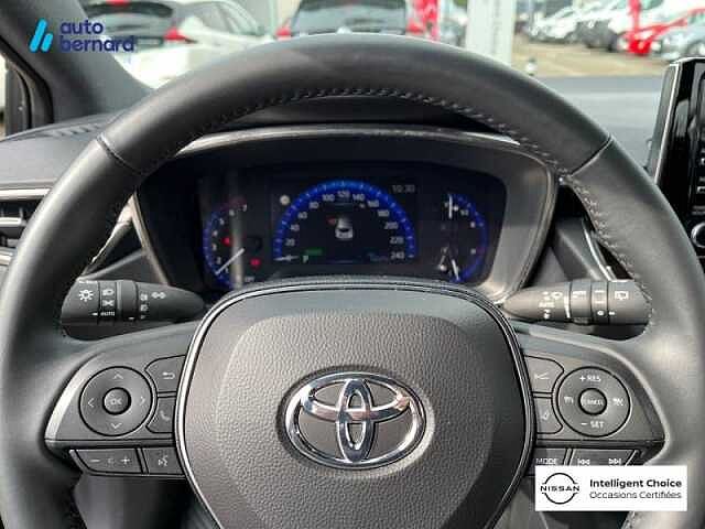 Toyota Corolla 122h Dynamic Business MY19
