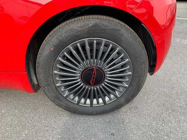 Fiat 500e berline my22 serie 1 step 2 500 e 95 ch
