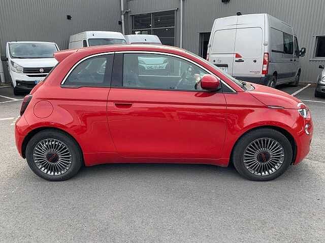 Fiat 500e berline my22 serie 1 step 2 500 e 95 ch