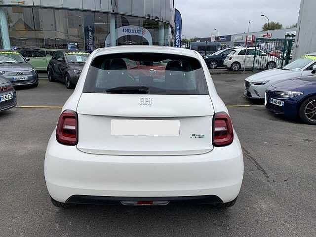 Fiat 500e berline my22 serie 1 step 2 500 e 95 ch