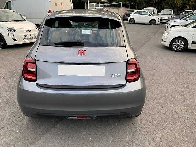 Fiat 500e berline my22 serie 1 step 2 500 e 95 ch