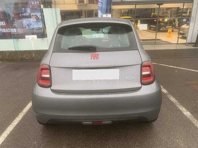 Fiat 500e berline my22 serie 1 step 2 500 e 95 ch