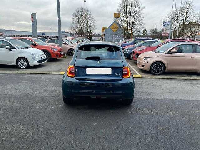 Fiat 500e berline my22 serie 1 step 2 500 e 118 ch