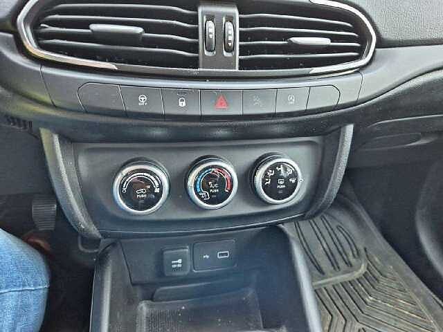 Fiat Tipo cross 5 portes Tipo Cross 1.0 Firefly Turbo 100 ch S&amp;S