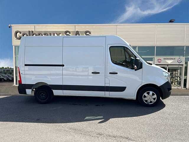 Nissan Interstar fourgon L2H2 3T3 2.3 DCI 135