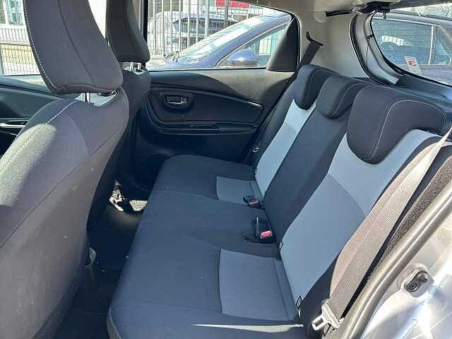 Toyota Yaris hybride mc2 Yaris Hybride 100h