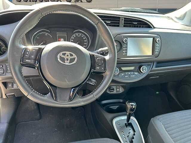 Toyota Yaris hybride mc2 Yaris Hybride 100h