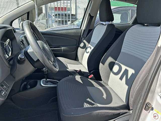Toyota Yaris hybride mc2 Yaris Hybride 100h