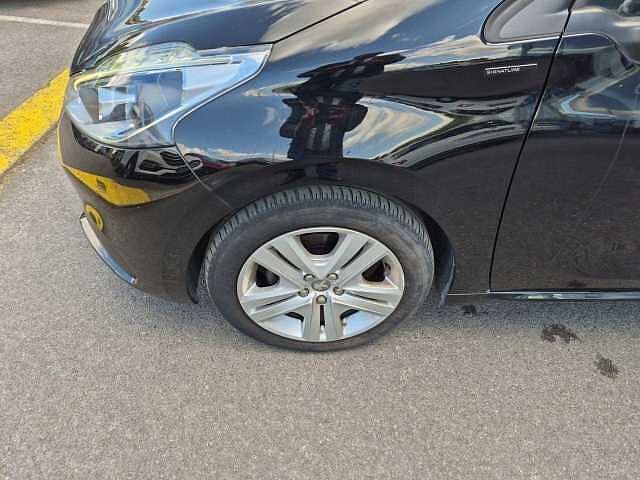 Peugeot 208 PureTech 82ch S&amp;S BVM5