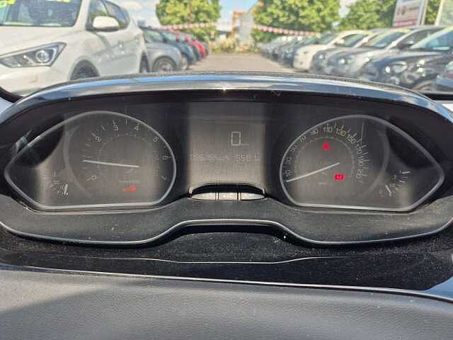Peugeot 208 PureTech 82ch S&amp;S BVM5