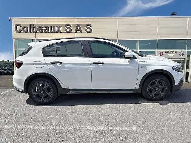 Fiat Tipo cross 5 portes my22 Tipo Cross 5 Portes 1.0 Firefly Turbo 100 ch S&amp;S