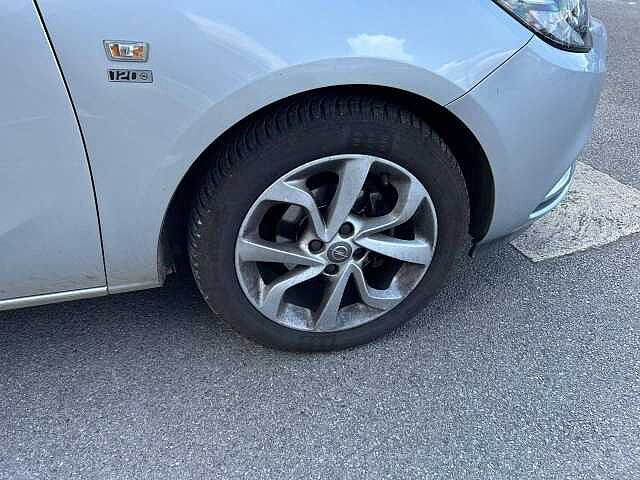 Opel Corsa 1.4 90 ch