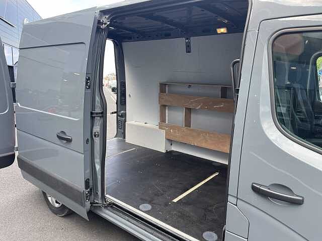 Nissan Interstar fourgon L2H2 3T3 2.3 DCI 135