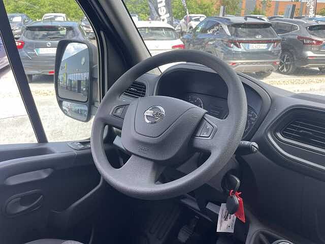 Nissan Interstar fourgon L2H2 3T3 2.3 DCI 135