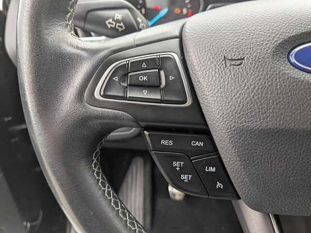 Ford Kuga 2.0 TDCI 120 ch ST LINE 4x2