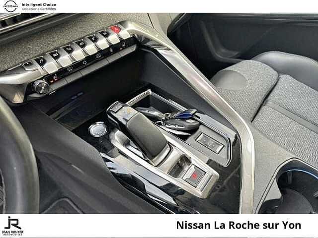 Peugeot 3008 HYBRID 225ch Allure Business e-EAT8