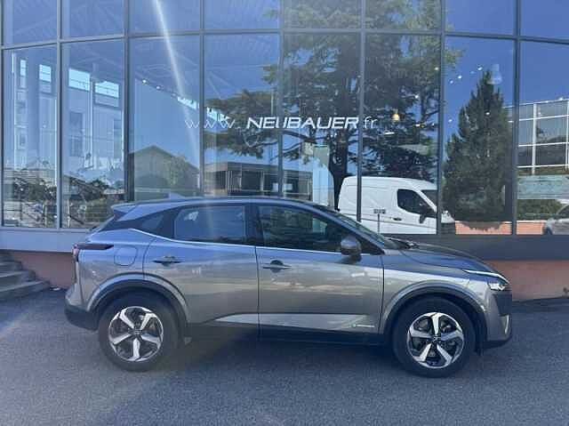 Nissan Qashqai e-POWER 190ch Business Edition 2022