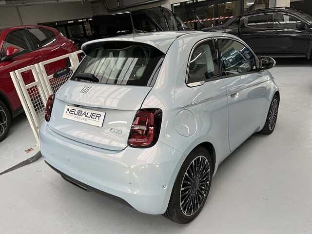 Fiat 500 e 118ch La Prima