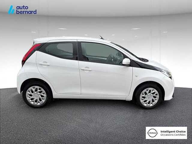Toyota Aygo 1.0 VVT-i 72ch x-play 5p MY21