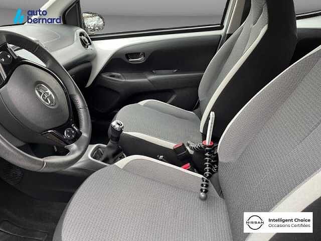 Toyota Aygo 1.0 VVT-i 72ch x-play 5p MY21