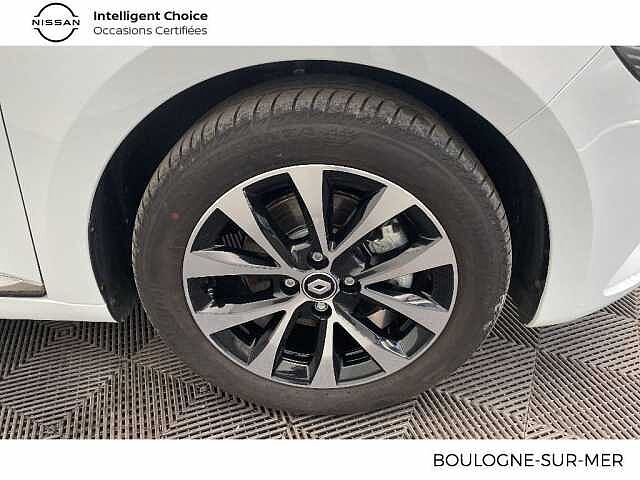 Renault Clio v Clio TCe 90