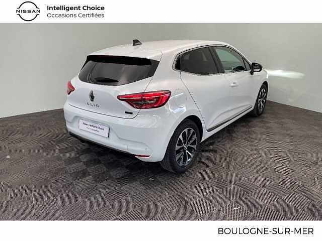 Renault Clio v Clio TCe 90