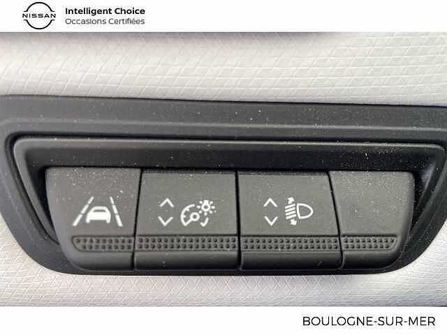 Renault Clio v Clio TCe 90