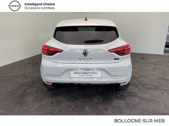 Renault Clio v Clio TCe 90