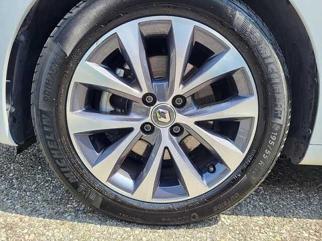 Renault Clio 1.6 E-Tech 140ch Intens