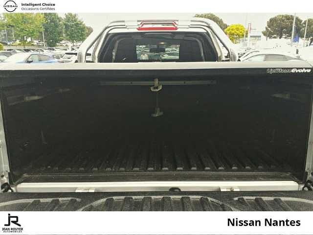 Nissan Navara 2.3 dCi 160ch King-Cab Tekna E6D