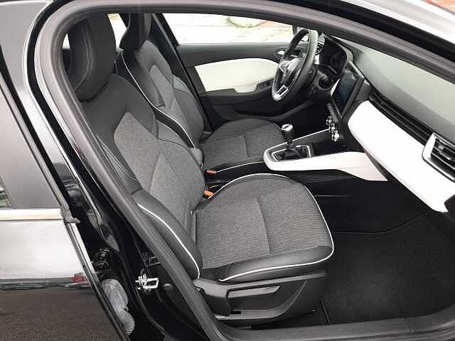 Renault Clio v Clio TCe 90 - 21N